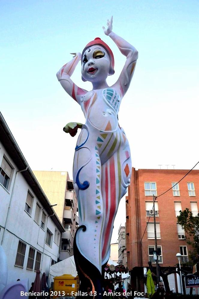 13- Falla Amics del foc 003.JPG